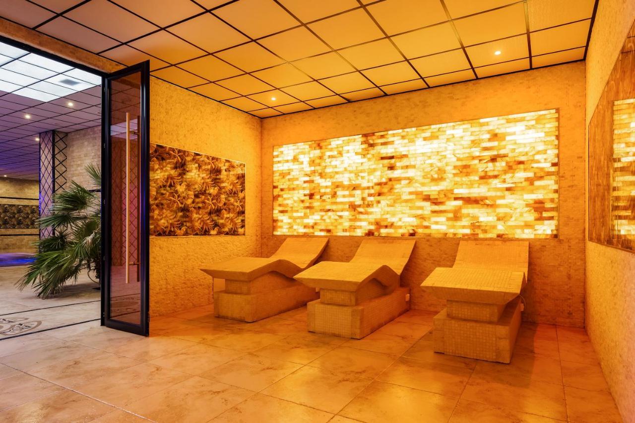 Aqua Spa Hotel Zlatograd Exterior photo